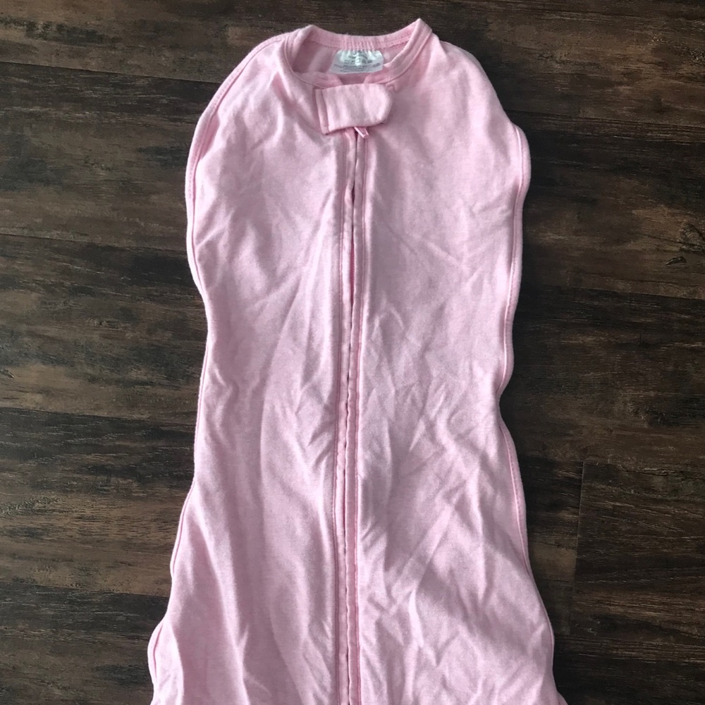 Woombie swaddle